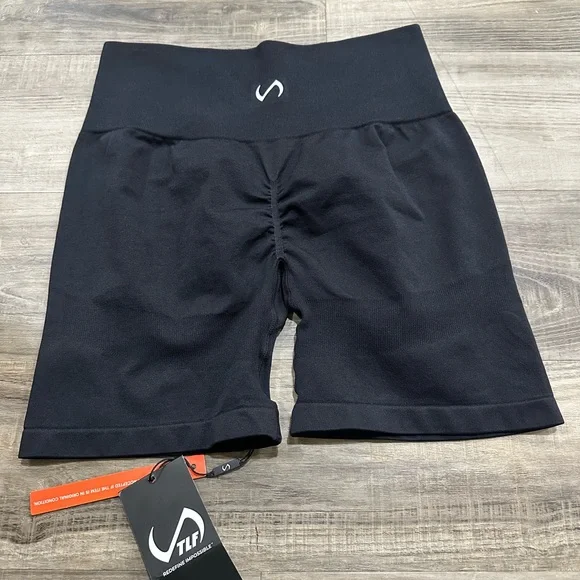 TLF Cosmic Seamless Scrunch Butt Shorts NWT - Picture 4 of 7